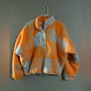 NWOT Free People Movement Hit The Slopes Half Button Sherpa